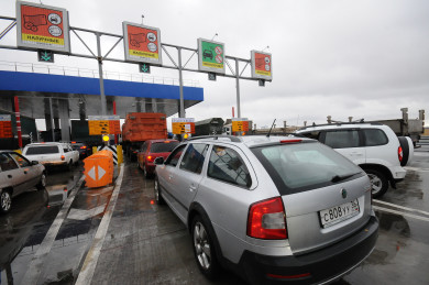 Воронежанку-пешехода обвинили в проезде зайцем по платной дороге в Москве