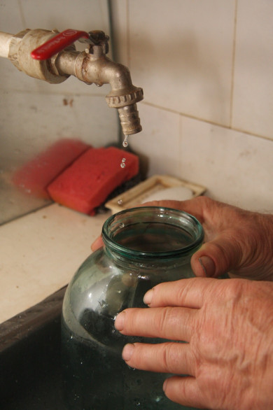 «Мы хотим пить!» Жители двух воронежских районов заявили о проблемах с водоснабжением
