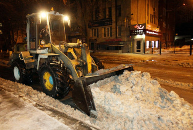 Воронежцы сообщили о масштабной пробке из-за ДТП со снегоуборочным КамАЗом