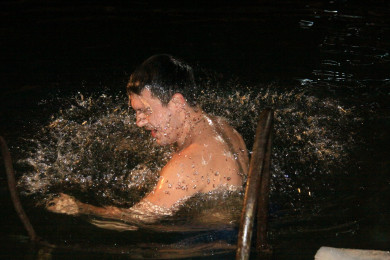 Пьяного мужчину не пустили искупаться в купели на Крещение в Воронеже