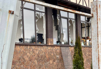 Двое мужчин получили контузию из-за обстрела села в Белгородской области