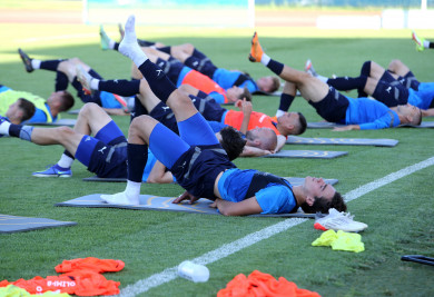 Находящиеся в Турции футболисты «Факела» рассказали, задело ли их землетрясение