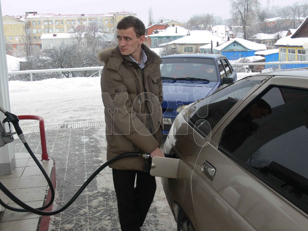 Цены на&nbsp;бензин снизились в&nbsp;Воронежской области