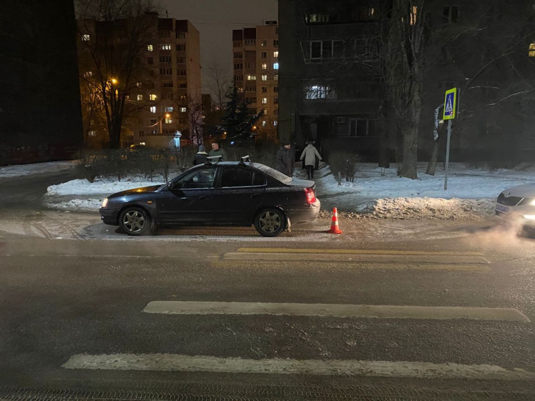Воронежец сбил мужчину на пешеходном переходе