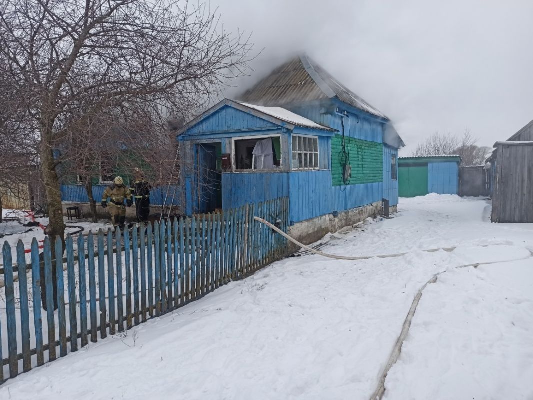 Мужчина и&nbsp;женщина погибли в горящем жилом доме в&nbsp;Воронежской области