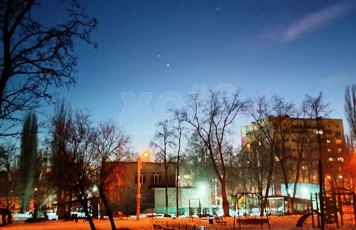 Два «странных светящихся шара» в небе напугали жителей Воронежа и всей страны