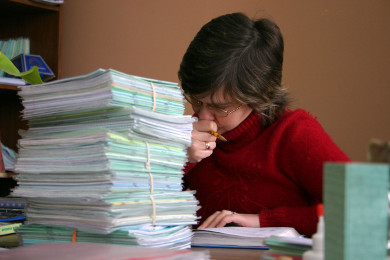 Учительница, избитая воронежским бизнесменом, простила его за 20 тысяч рублей