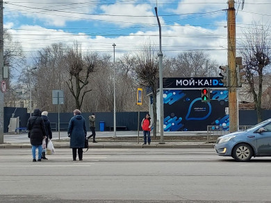 Пробка образовалась на оживлённой магистрали в Воронеже из-за неработающих светофоров