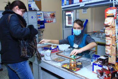 Дадут сдачу. В Госдуме предложили вооружать продавцов