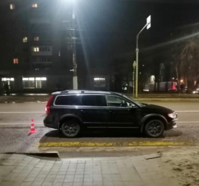 Пенсионер за рулём иномарки сбил женщину на пешеходном переходе в Воронеже