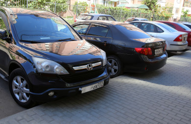 Опрос «Ё!»: воронежцы высказались за эвакуацию машин с закрытыми номерами