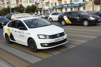 Цены на такси в Воронеже взлетели из-за 10-балльных пробок и дождя