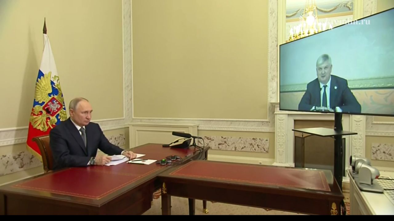 Путин встретился по видеосвязи с воронежским губернатором