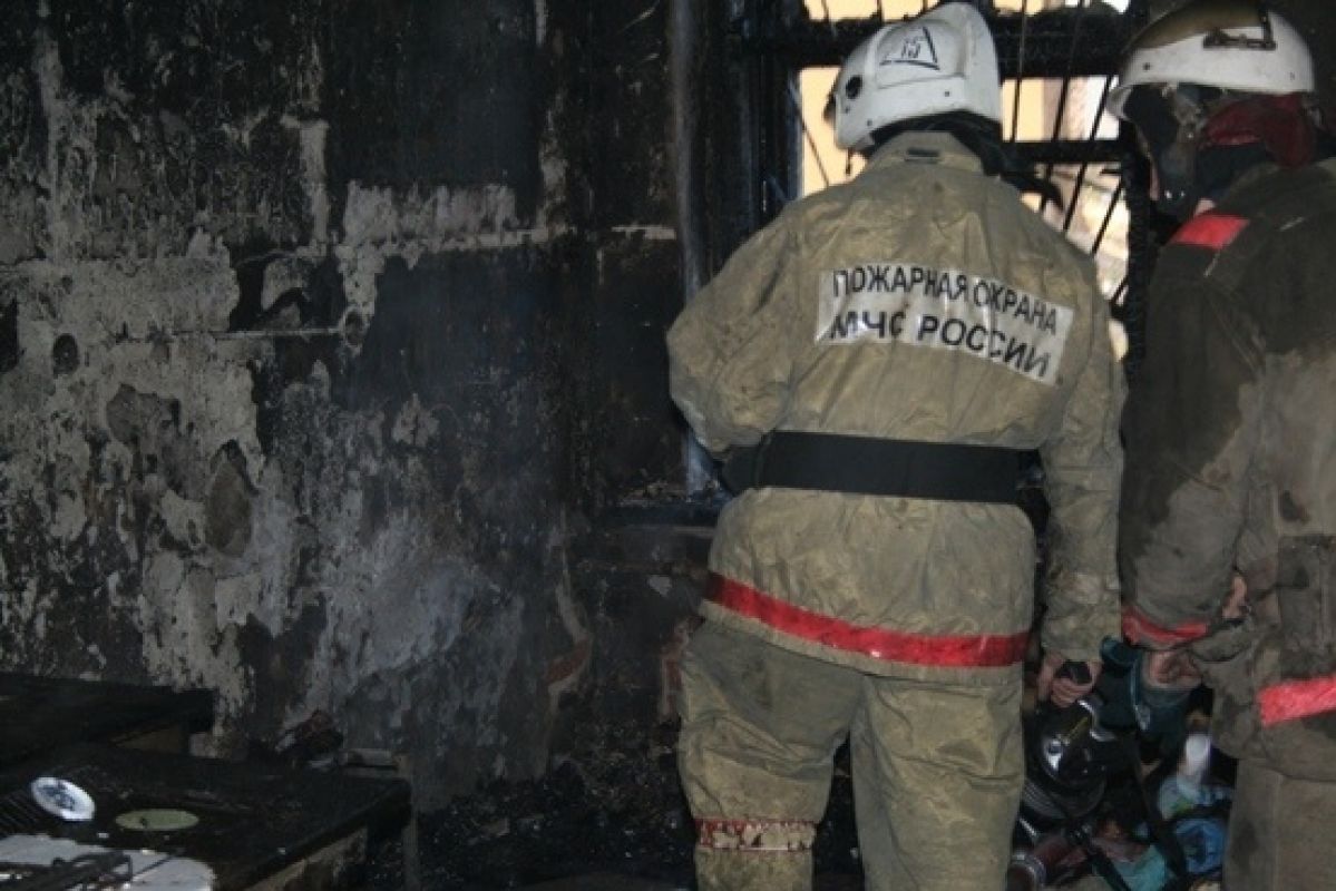 Женщина погибла в&nbsp;охваченной огнём пятиэтажке в&nbsp;Воронеже