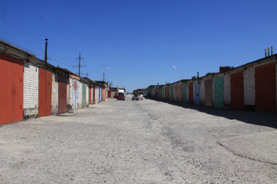 Гаражи загорелись на левом берегу в Воронеже