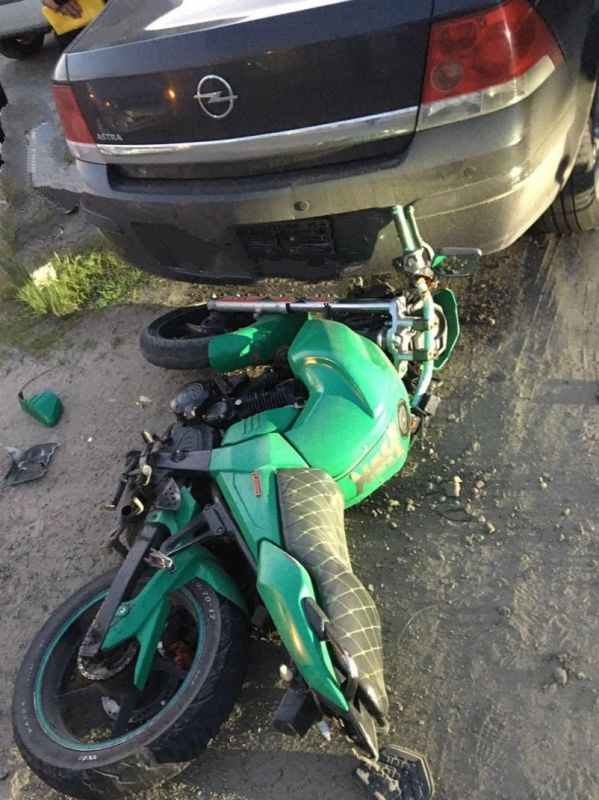 17-летний парень пострадал в&nbsp;столкновении двух легковушек и&nbsp;мотоцикла в&nbsp;Воронежской области