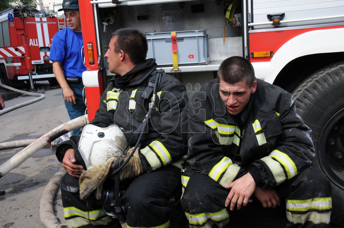 Загорелась однушка на&nbsp;левом берегу — есть погибший