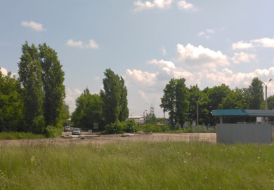 Ещё один выезд из микрорайона Нефтебаза перекрыли