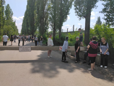 Жители воронежского микрорайона протестуют из-за перекрытия единственного выезда в город