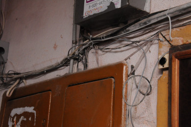 Задержали воронежских подростков, расклеивавших рекламу магазина наркотиков