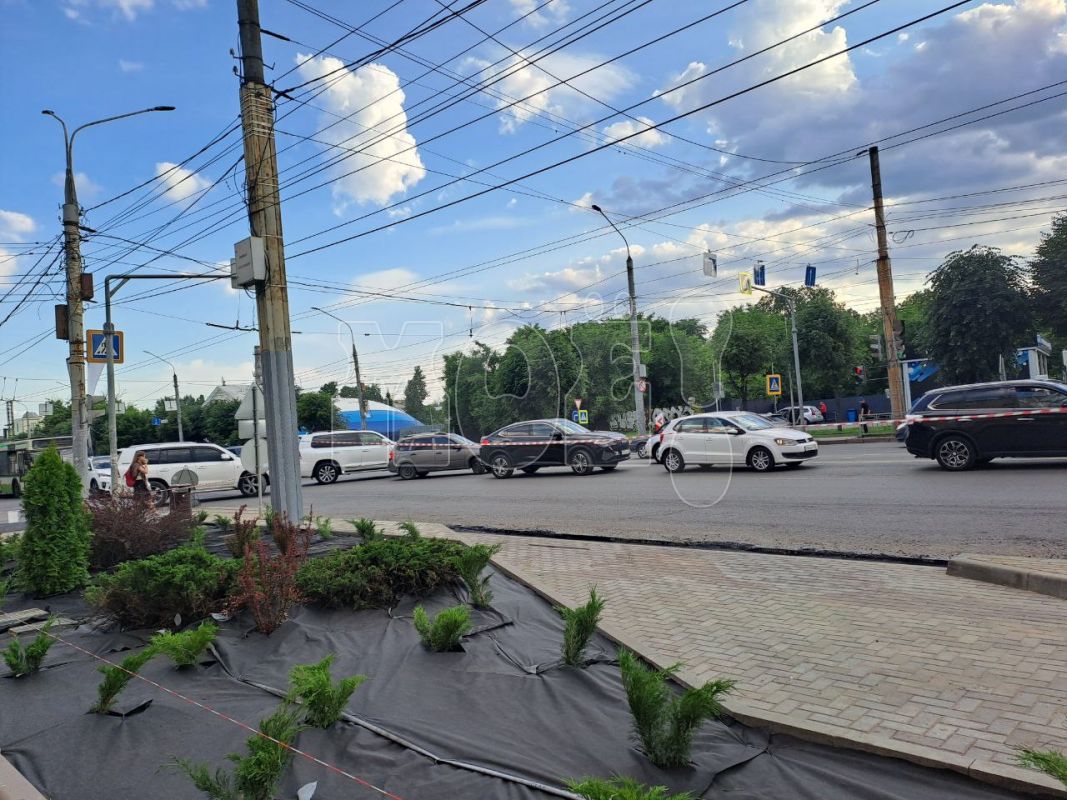 Московский проспект сковала 3 км пробка из-за аварии и дорожных работ |  08.06.2023 | Воронеж - БезФормата