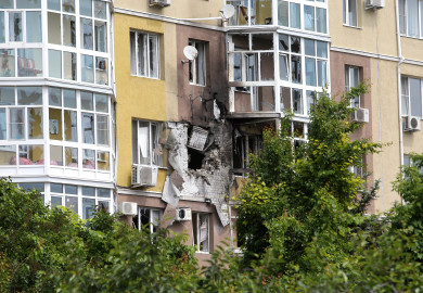 Стало известно, кто будет восстанавливать пострадавший от взрыва беспилотника дом