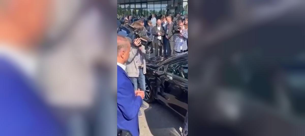 Новая машина не завелась