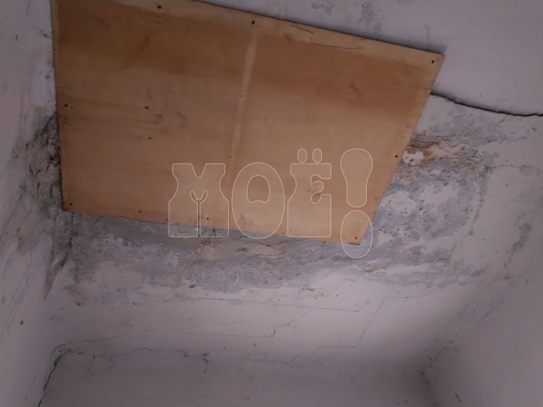 «Балка давно провисала, и вот потолок рухнул»