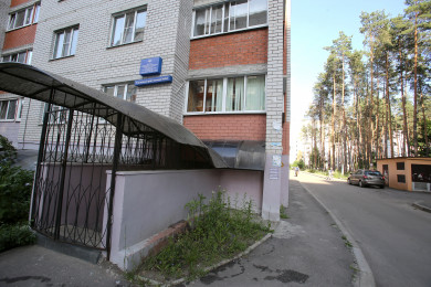 Труп мужчины нашли в воронежском подъезде