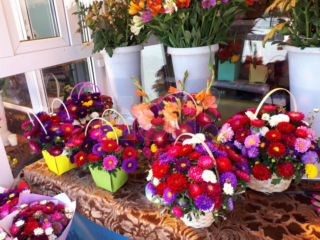 Букет к&nbsp;1 сентября: что&nbsp;в моде и&nbsp;во сколько обойдётся?