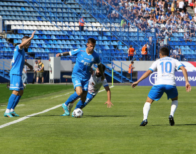 «Зачем деньги разбрасывать?» Главный воронежский футбольный тренер о работе с молодёжью и перспективах «Факела» 