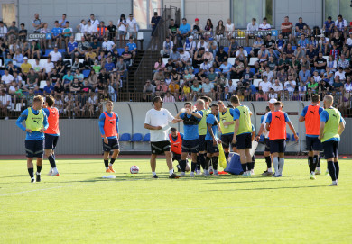 Почему воронежский ФК «Факел» покинул главный тренер