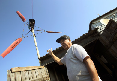 Пенсионер из Воронежской области научился добывать деньги из воздуха