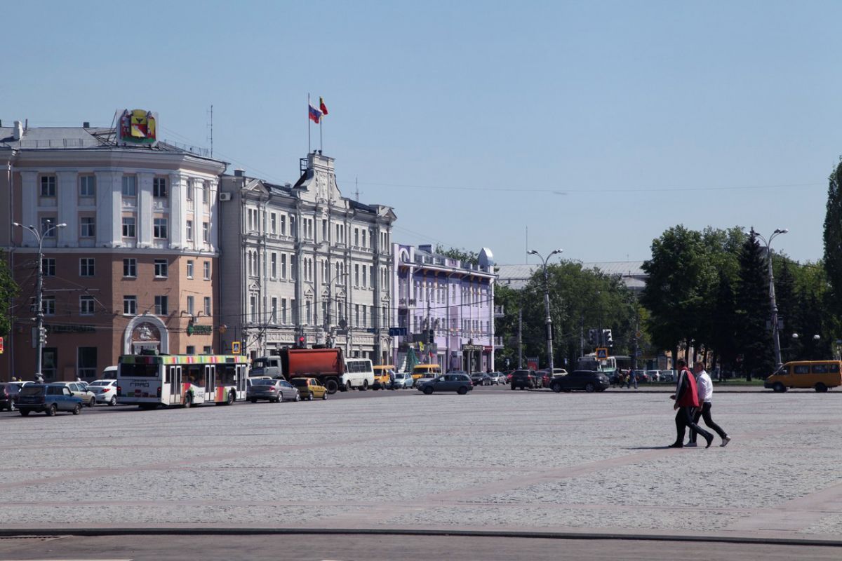 Чупакабра в воронежском райцентре и красочная женская месть. О чём «МОЁ!»  писало 10 лет