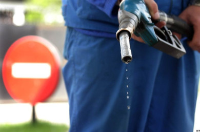 В Воронеже начали дешеветь бензин и солярка