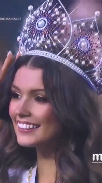 Самая красивая девушка России сразится с трансгендерами за звание «Мисс Вселенная»