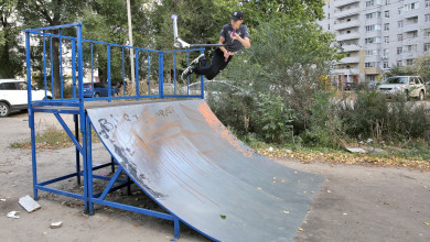 «Он отобрал у меня самокат и два раза меня им ударил»