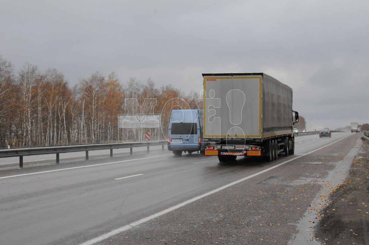 Пробка из-за аварии сковала окружную в Воронеже
