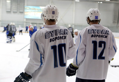 Воронежский «Буран» проиграл второй матч подряд в Воскресенске