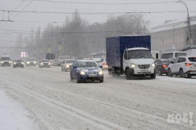 Воронежских водителей предупредили о сильном снегопаде