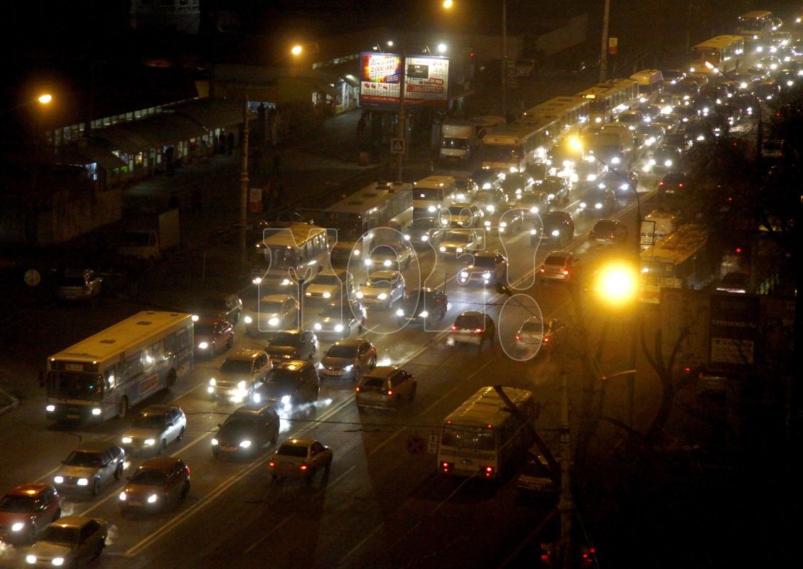 8-балльные пробки сковали Воронеж