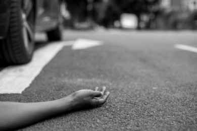 Школьный автобус наехал на сбитого пешехода в Воронеже