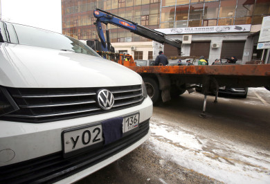 Стало известно, сколько машин с нечитаемыми номерами эвакуировали с улиц Воронежа