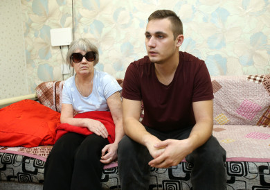 «Мама, я с тобой!» Как живёт сегодня слепая Светлана Трубникова с ампутированными ногами и её молодой сын