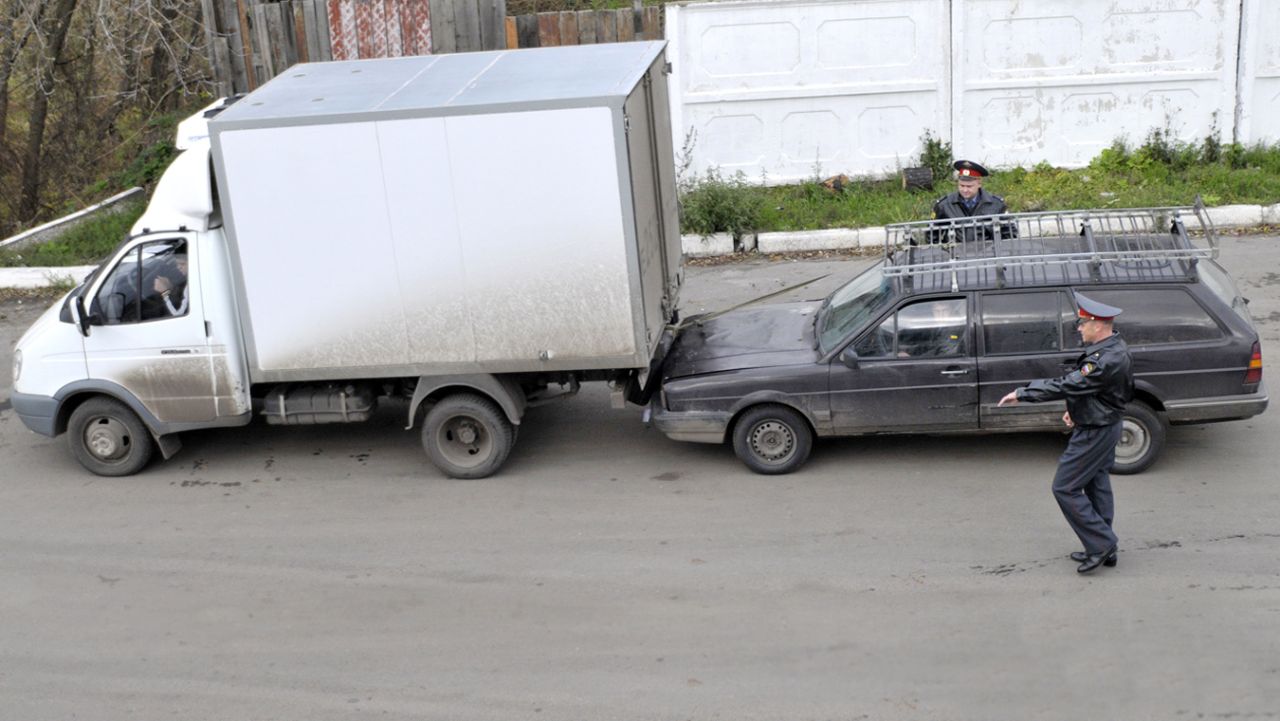 Как банда грабителей-акробатов на ходу обчищала фуры на&nbsp;трассе в&nbsp;Воронежской области