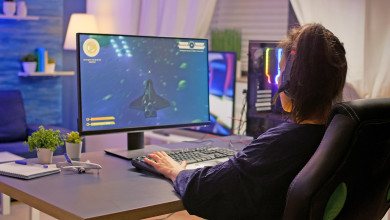 Как заработать миллионы, играя на компьютере