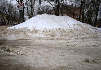 Воронежскую улицу перекроют на ночь для уборки снега