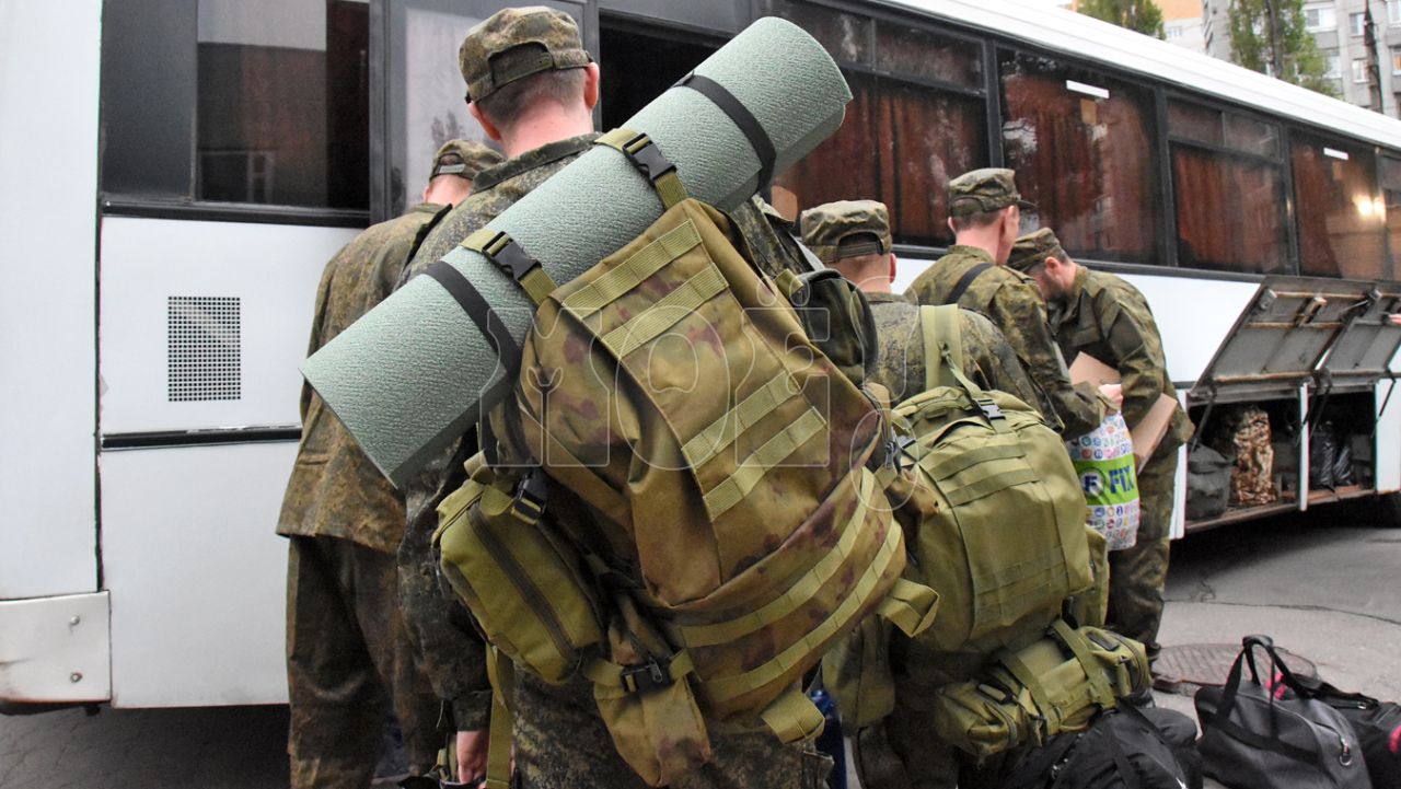 «Мама, если мой папа — герой, то&nbsp;почему с&nbsp;нами так поступают?!»