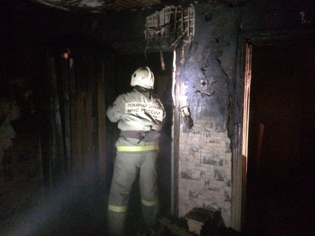 Жилой дом вспыхнул в&nbsp;Воронежской области: есть пострадавший