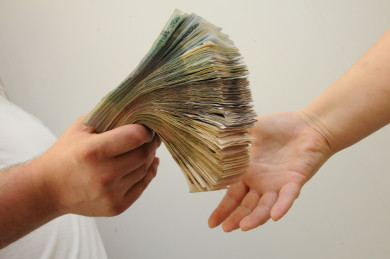 Девять студентов заплатили более 400 000 бывшему доценту за готовые дипломы в Воронеже